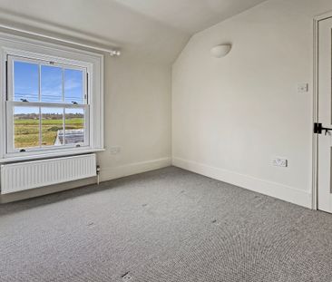 Coastguard Cottages, Shingle Street, IP12 - Photo 4