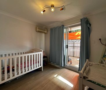 Bright and Spacious Unit in a Convenient Location - Photo 5