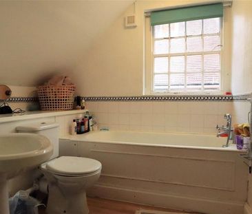 3 bedroom apartment to rent - Photo 5