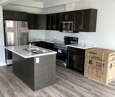 For Lease - 186 Bur Oak Drive, Thorold, Ontario - Photo 5