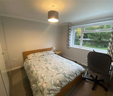A well-presented 2 double bedroom, 2 bathroom 1st floor apartment i... - Photo 3