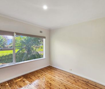 Beautiful Family Home in a Prime Baulkham Hills Location - Photo 4