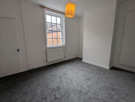 2 bedroom end of terrace house to rent - Photo 3