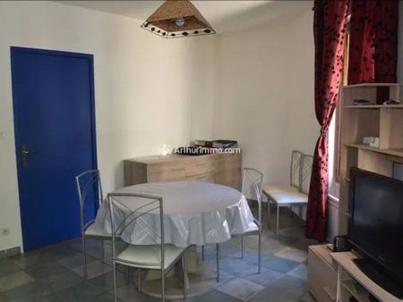 Location Appartement 2 pièces 43 m2 à Millau - Photo 2