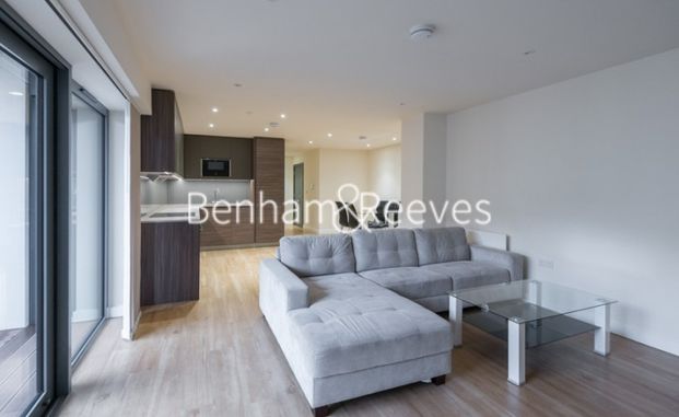 2 Bedroom flat to rent in Beaufort Square, Colindale, NW9 - Photo 1