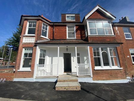 Caburn Road, Hove - Photo 5