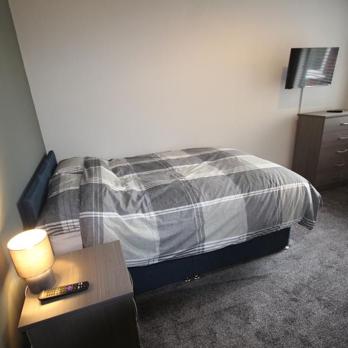 1 bedroom in a house share to rent - Photo 1