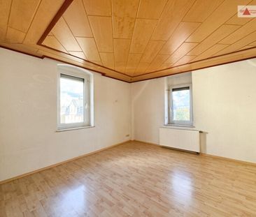 Gemütliche 5-Raum-Maisonettewohnung in Hohndorf - Photo 2