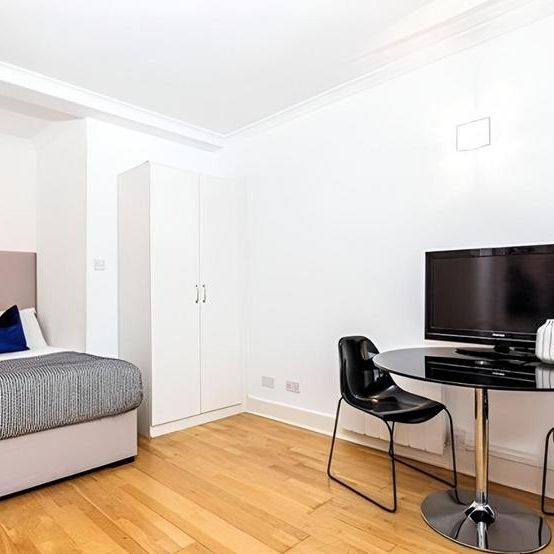 Studio to rent - Photo 1