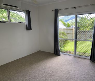 4 Fay Close, Brinsmead QLD 4870 - House For Rent | Domain - Photo 4