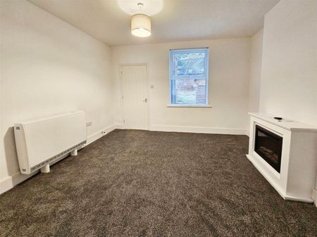 1 Bedroom Flat to Rent in 26A Montague Street, Rushden, Northants, NN10 - Photo 3