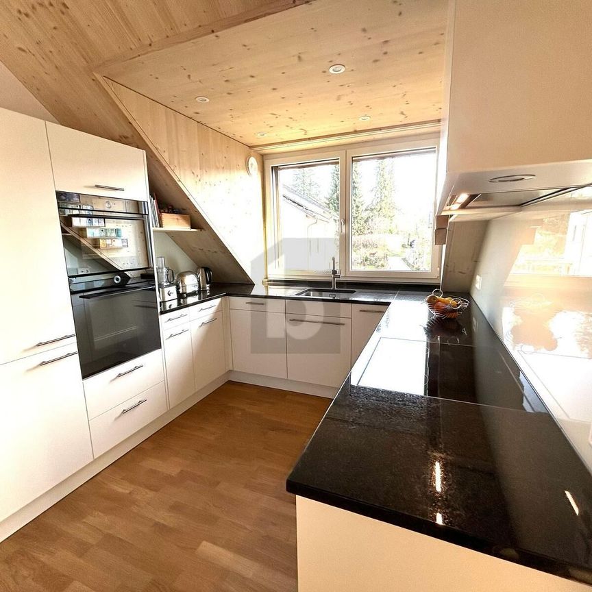 SOUND-INSULATED AND WARM ATMOSPHERE - Foto 1