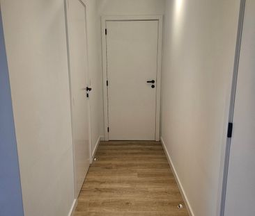 Modern gerenoveerd duplexappartement met 3 SLKS vlakbij het station - Foto 4