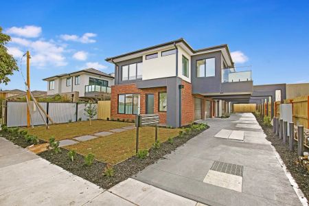 “Modern Home in a Great Location – Move In Ready!” - Photo 4