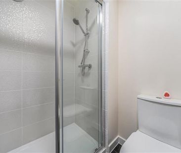 3 bedroom detached house to rent - Photo 3