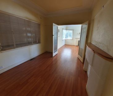 62 Haughton Road, Oakleigh VIC 3166 - House For Rent | Domain - Photo 6