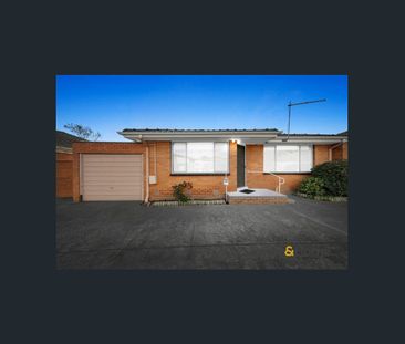 Comfortable & Convenient Living in Reservoir - Photo 5