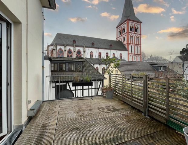 Charmante 2-Zimmer-Wohnung mit Balkon im Zentrum von Siegburg - Photo 1