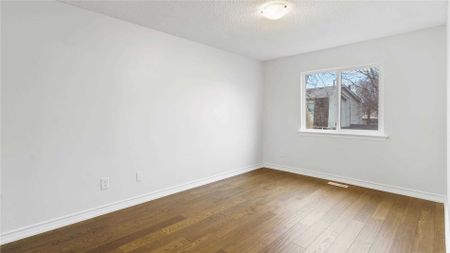 For Lease - 1117 Venus Crescent, Oshawa, Ontario - Photo 5