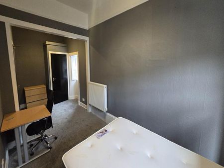 6 bedroom house to rent - Photo 3