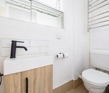 Stylish renovated studio in the heart of Fitzroy - Photo 5
