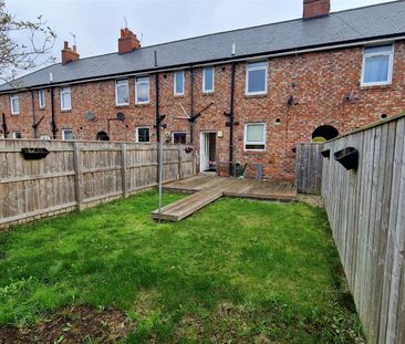 2 bed terraced house to rent in Warren Avenue, Newcastle Upon Tyne - Photo 1
