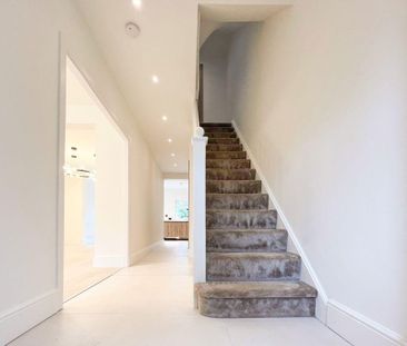 4 bedroom semi-detached house to rent - Photo 6