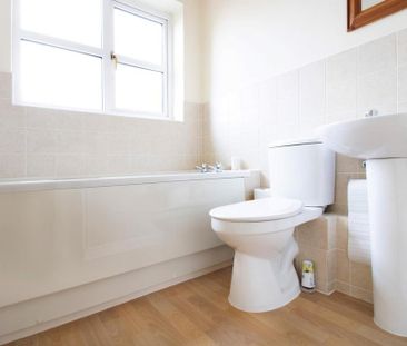 2 bedroom apartment to rent - Photo 6