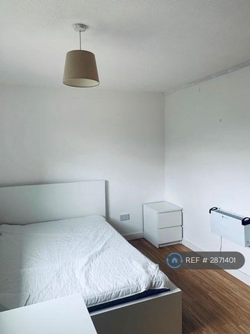 3 bedroom flat to rent - Photo 5