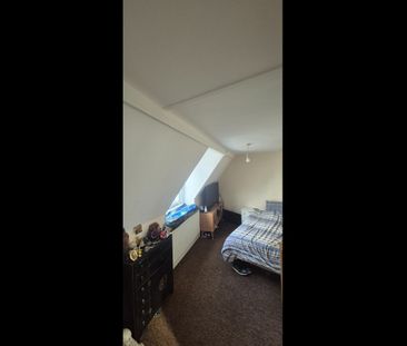 Room in a Shared Flat, Kemptown, BN2 - Photo 1