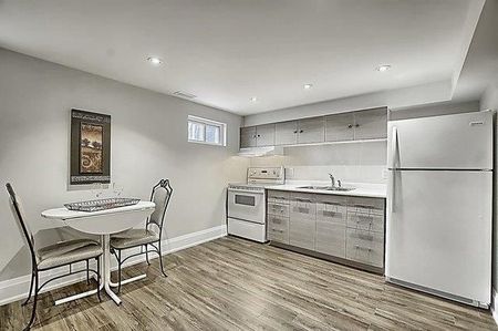 For Lease - 167 Septonne Avenue Unit# lower, Newmarket, Ontario - Photo 4