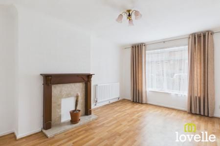 3 bedroom Terraced House To Let - Photo 1