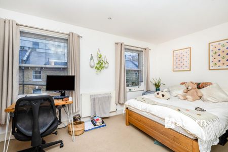 4 bedroom townhouse to rent - Photo 5