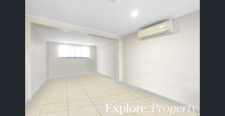 Family home in Ooralea with Pool! - Photo 4