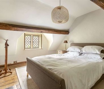 Charming chocolate box Cotswolds cottage in Lower Swell. - Photo 6