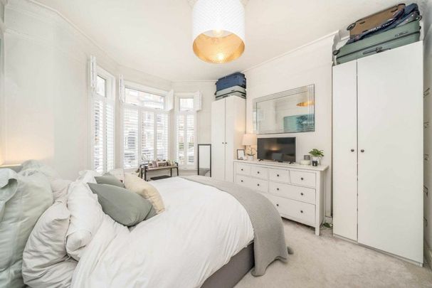Tremadoc Road, Clapham, SW4 - Photo 1