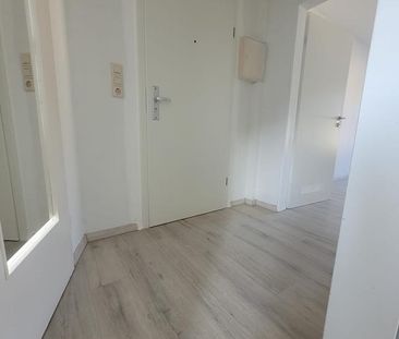 2-ZKB Wohnung in Lohfelden – komplett renoviert, Top-Zustand - Photo 4