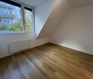 Moderne Maisonette-Wohnung mit 4 Zimmern und großzügigem Garten mit... - Photo 5