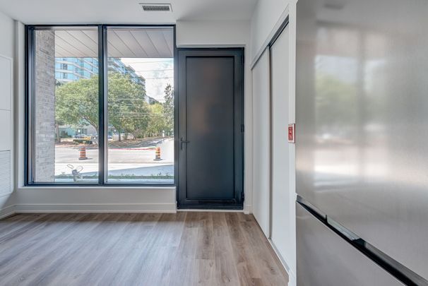 For Lease - 88 Agnes Street, Mississauga, Ontario - Photo 1