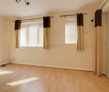 1 bedroom end of terrace house to rent - Photo 2