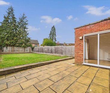 3 bedroom semi-detached house to rent - Photo 3