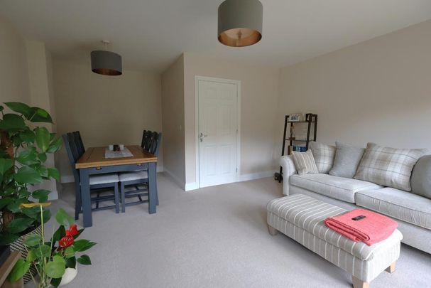 3 bedroom link detached house to rent - Photo 1