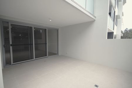 Luxury Apartment in the Heart of Maroochydore! - Photo 4