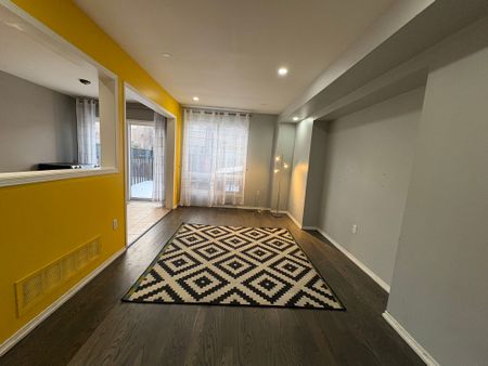 For Lease - 3395 Scotch Pine Gate, Mississauga, Ontario - Photo 5