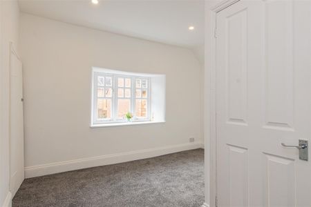 2 bed House - Mid Terrace To Let - Photo 4