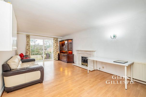 4 bedroom detached house to rent - Photo 1