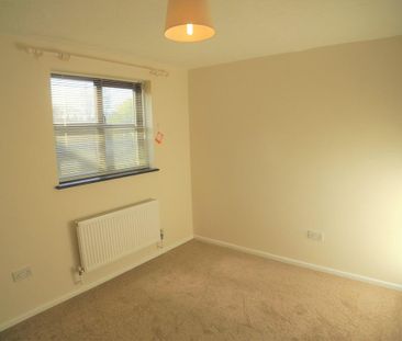2 bedroom semi-detached house to rent - Photo 6