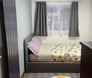 Room in a Shared House, Westmorland Close, E12 - Photo 1
