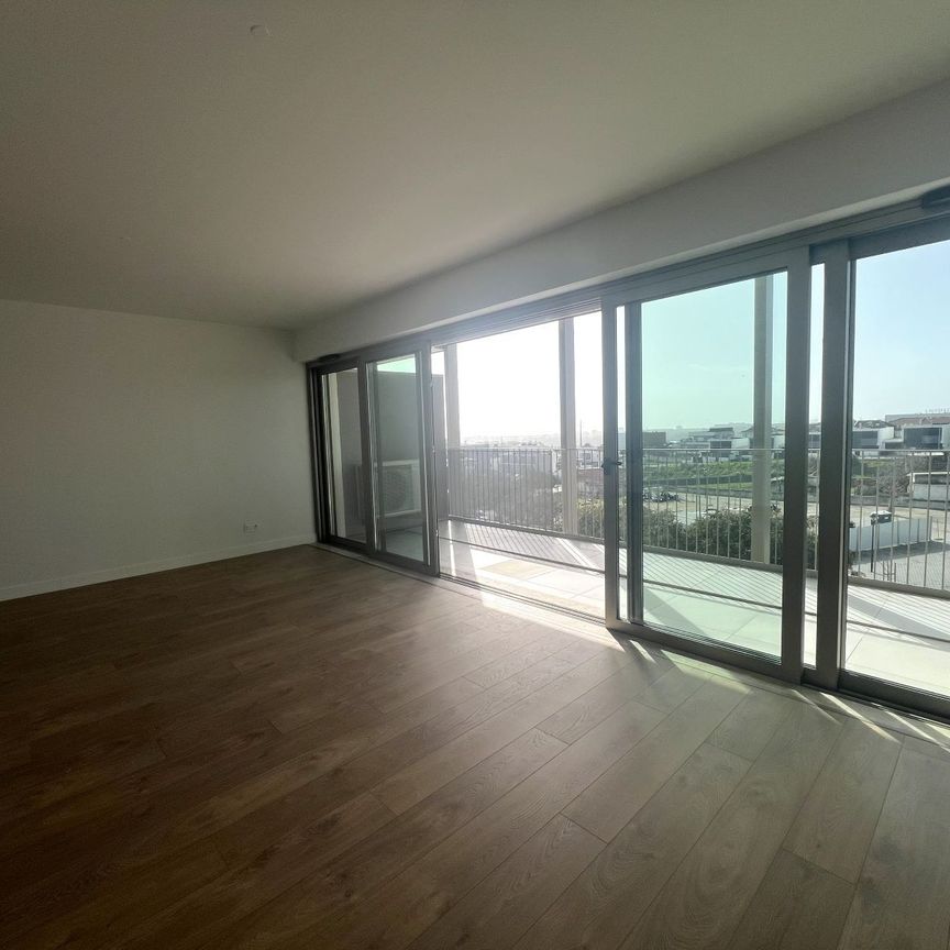 Apartamento T2 novo a estrear perto do Lagoas Parque, Tagus Park, e Quinta da Fonte. - Photo 1