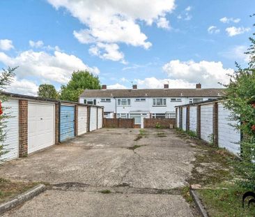 3 bedroom end of terrace house to rent - Photo 4